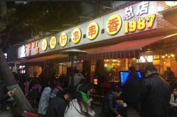 特厨探店：揭秘济南必排队美食圣地，本地人挚爱的秘密！