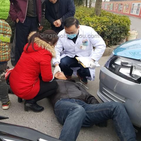 摩托车安全趋势：强化防护，预防与汽车相撞悲剧